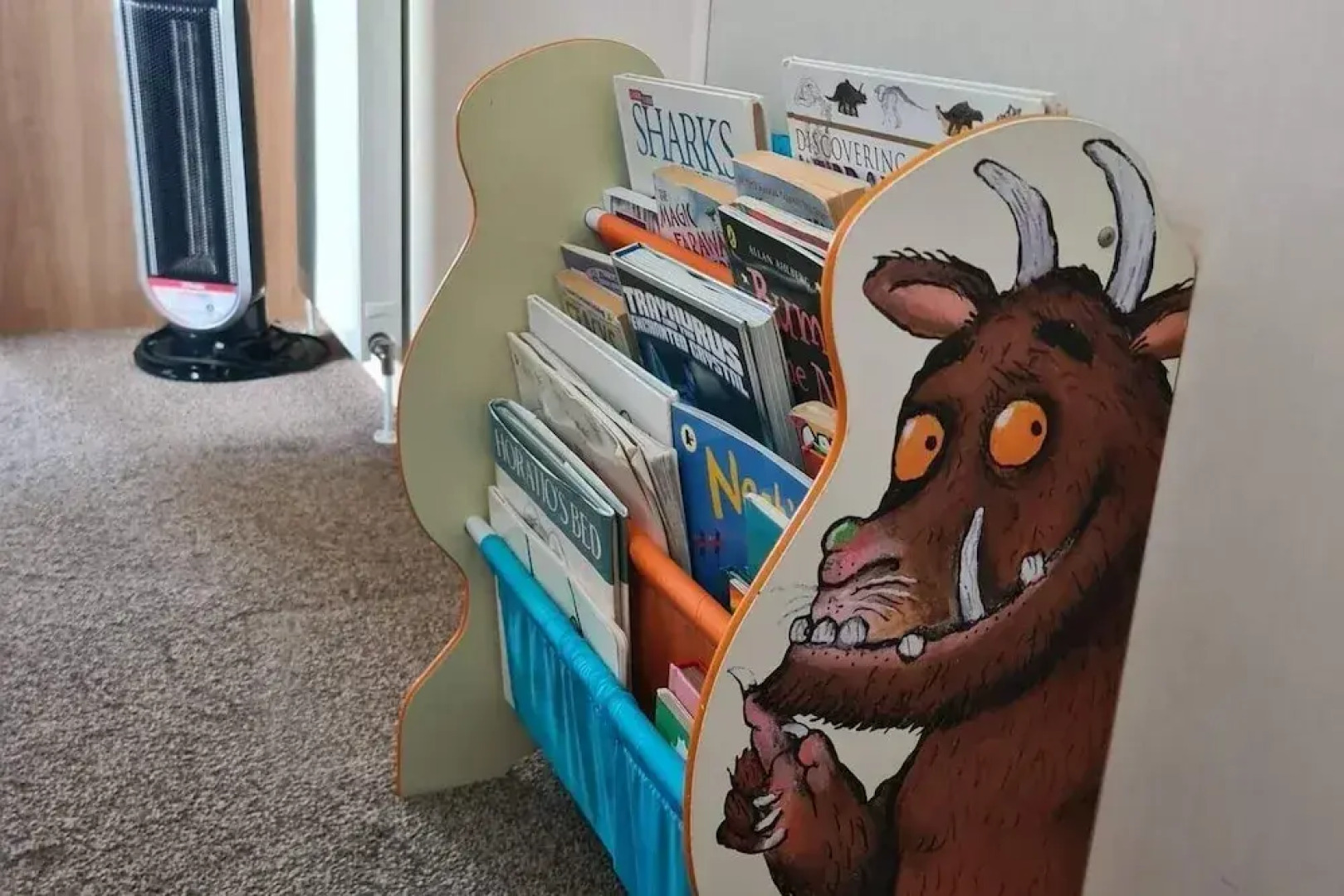 2 Bed Lodge - Sleeps 5 - Parking - Pets - Wifi