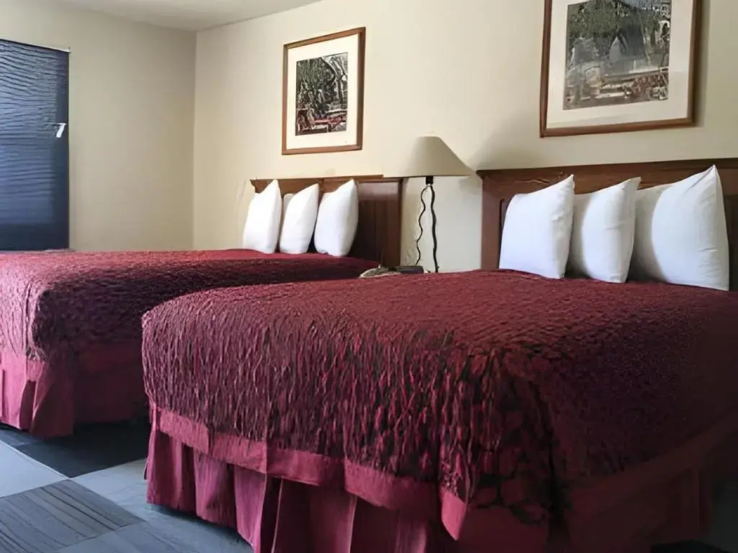 Knights Inn  Gallup near University of New Mexico