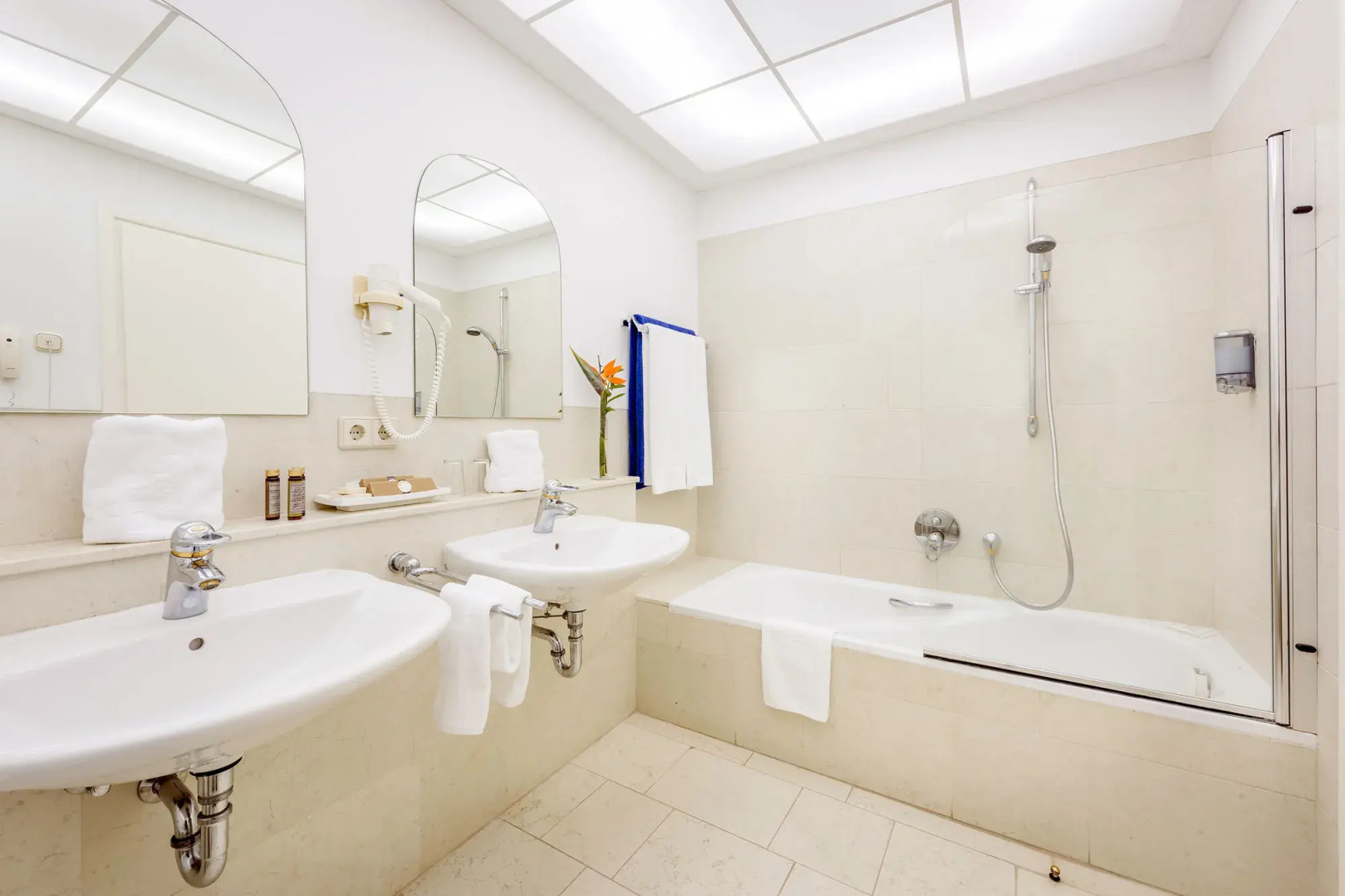 OCEANO Health Spa Hotel