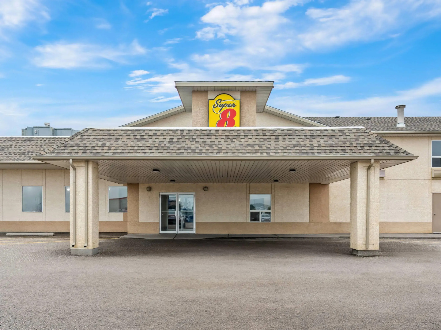 Super 8 by Wyndham Meadow Lake