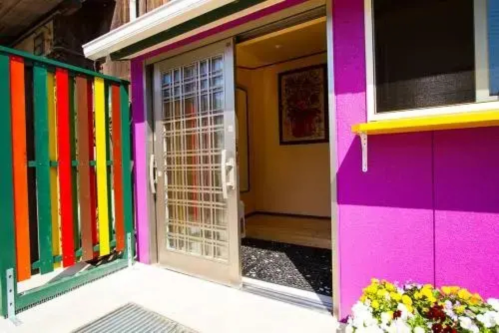 Mrs. Maroulla's HOUSE