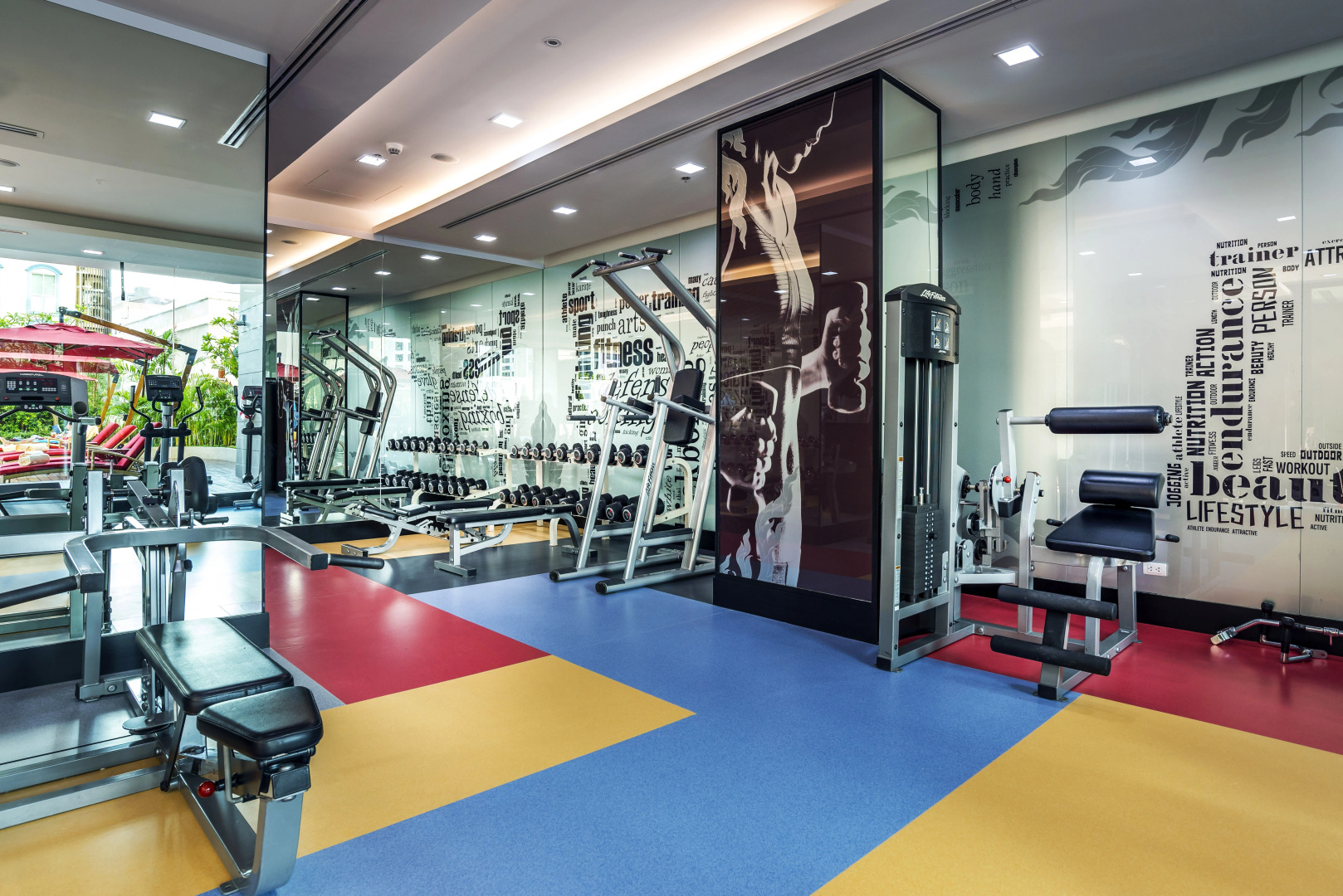 Отель Mercure Bangkok Sukhumvit 11