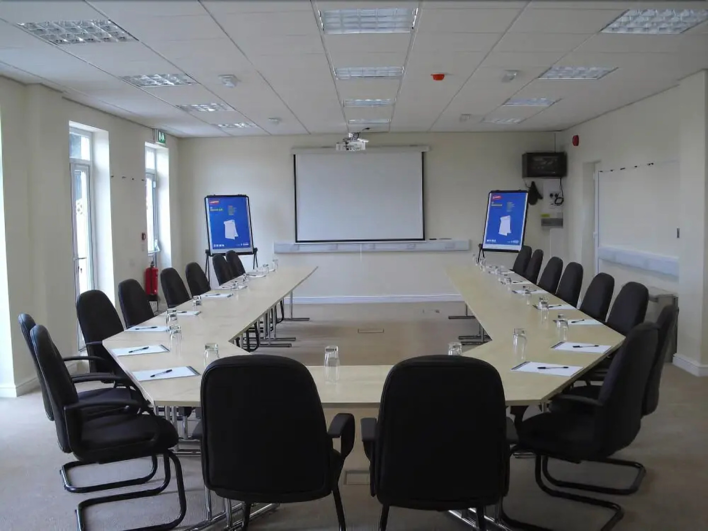 Westlakes Hotel and Restaurant