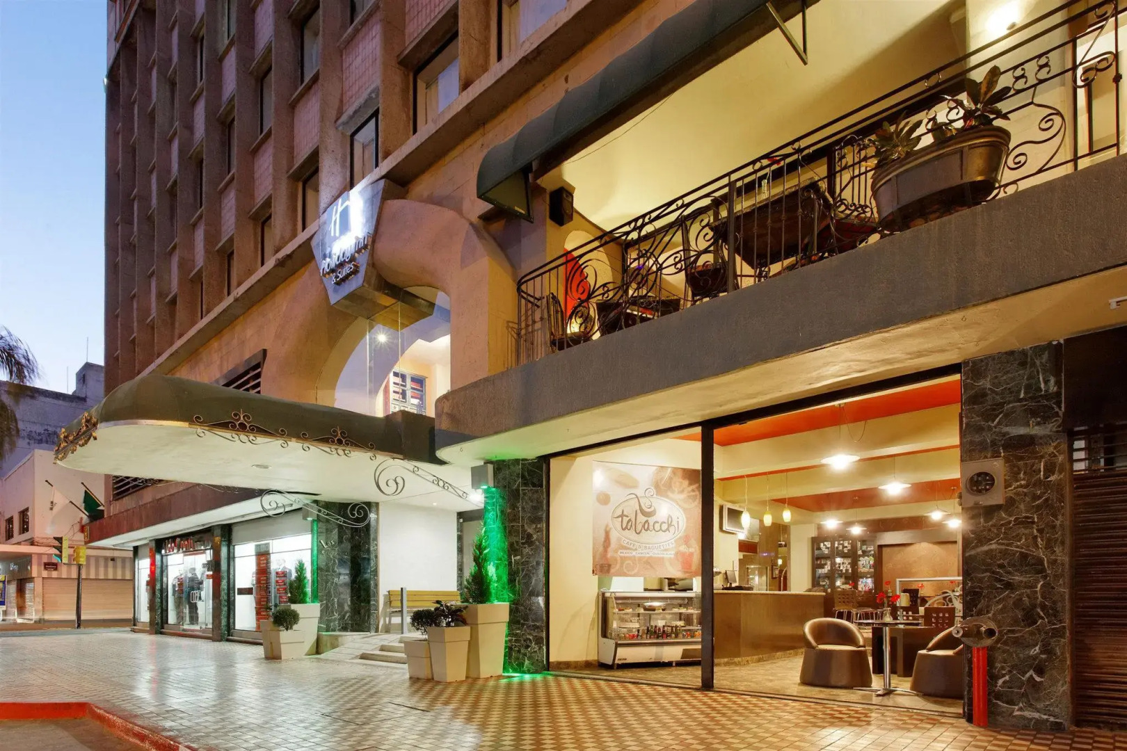 Holiday Inn Hotel & Suites Guadalajara-Centro Historico by IHG