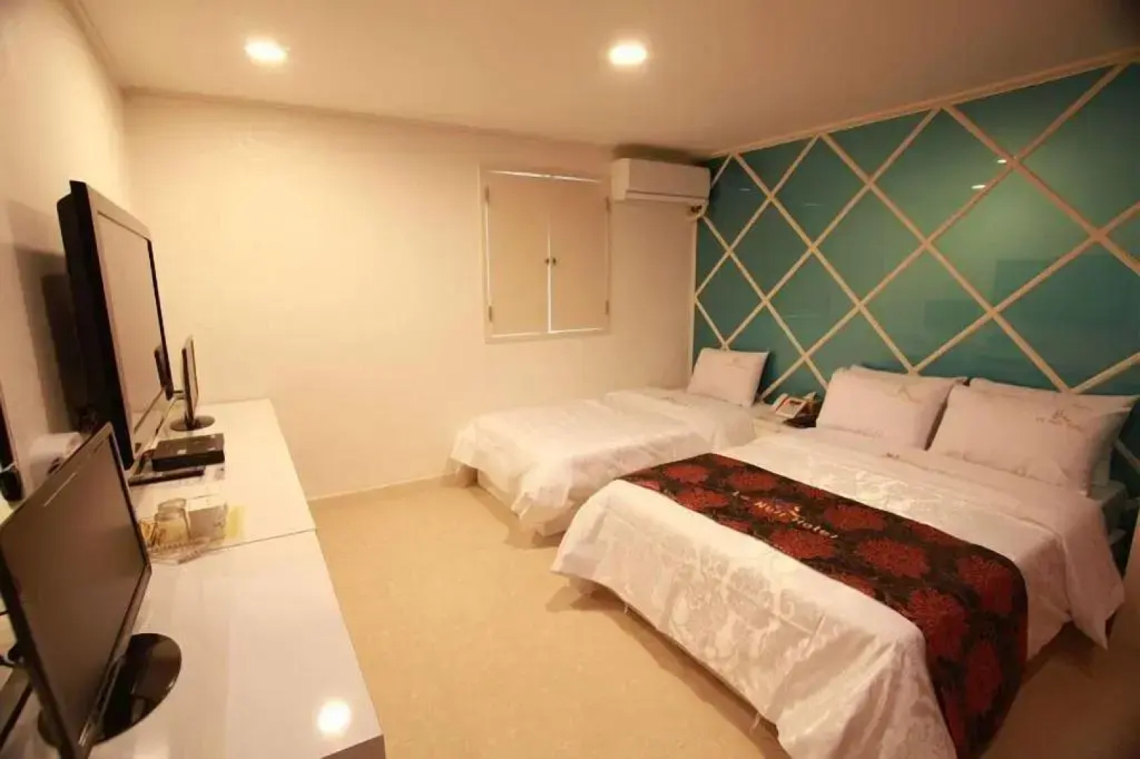 Goodstay Lanuit Hotel