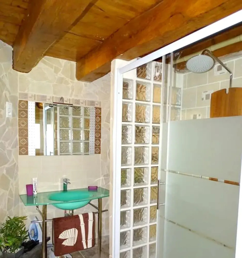 House With 2 Bedrooms in Massillargues-attuech, With Pool Access, Encl