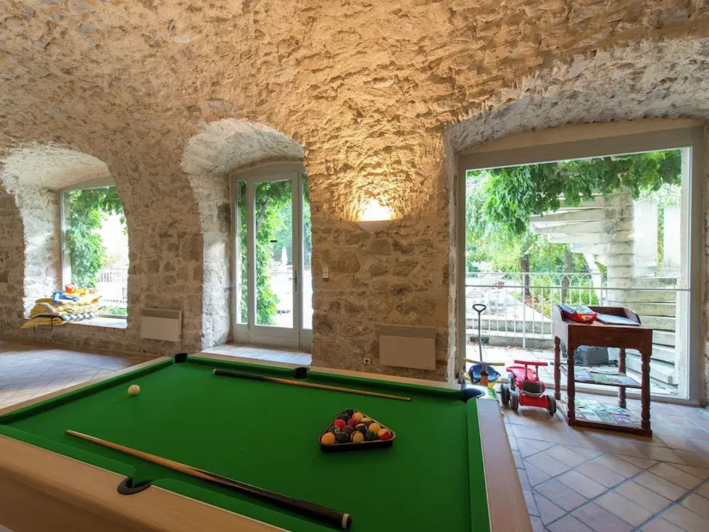 Deluxe Apartment in Saint-clair With Swimming Pool