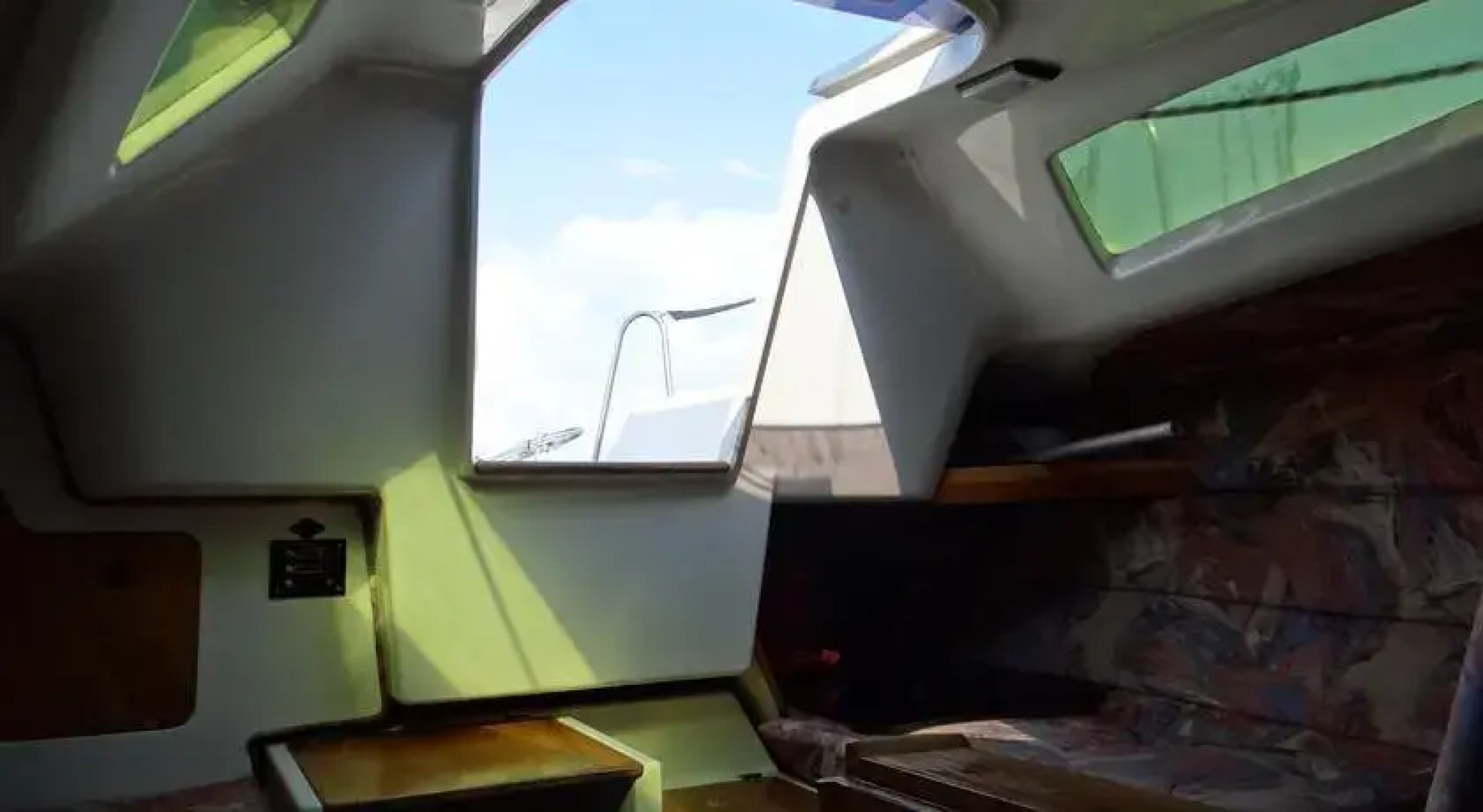 Nocleg na jachcie - Sportina 680