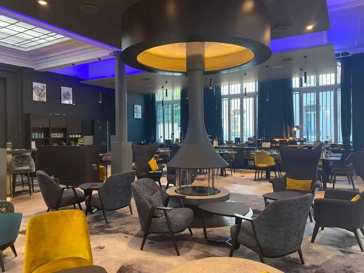 Best Western Premier Le Chapitre Hotel & Spa