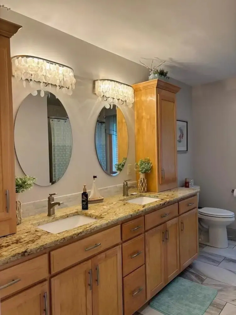 Cardinal Road 3 Bedroom Home by RedAwning