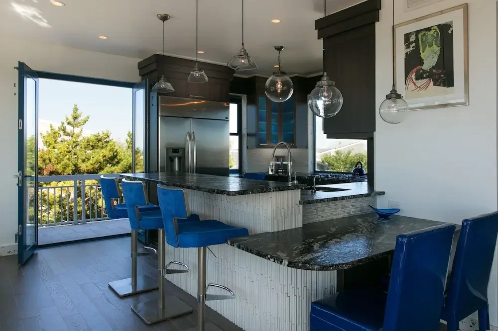 Breathtaking 2 Bedroom Westhampton Beach House Apts