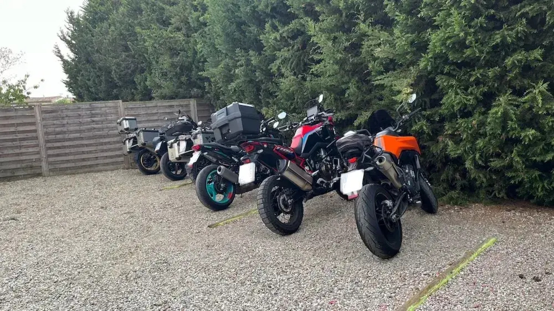 Aux Belles Vacances- Adult Only