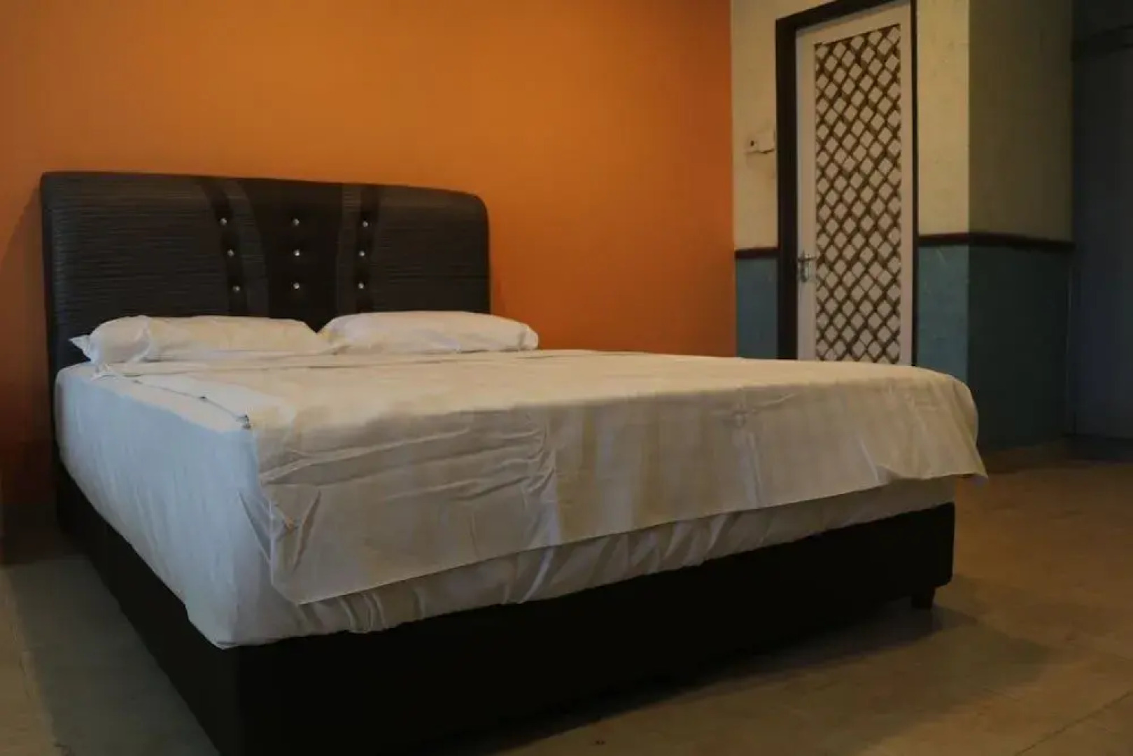 One 5 Residence Homestay