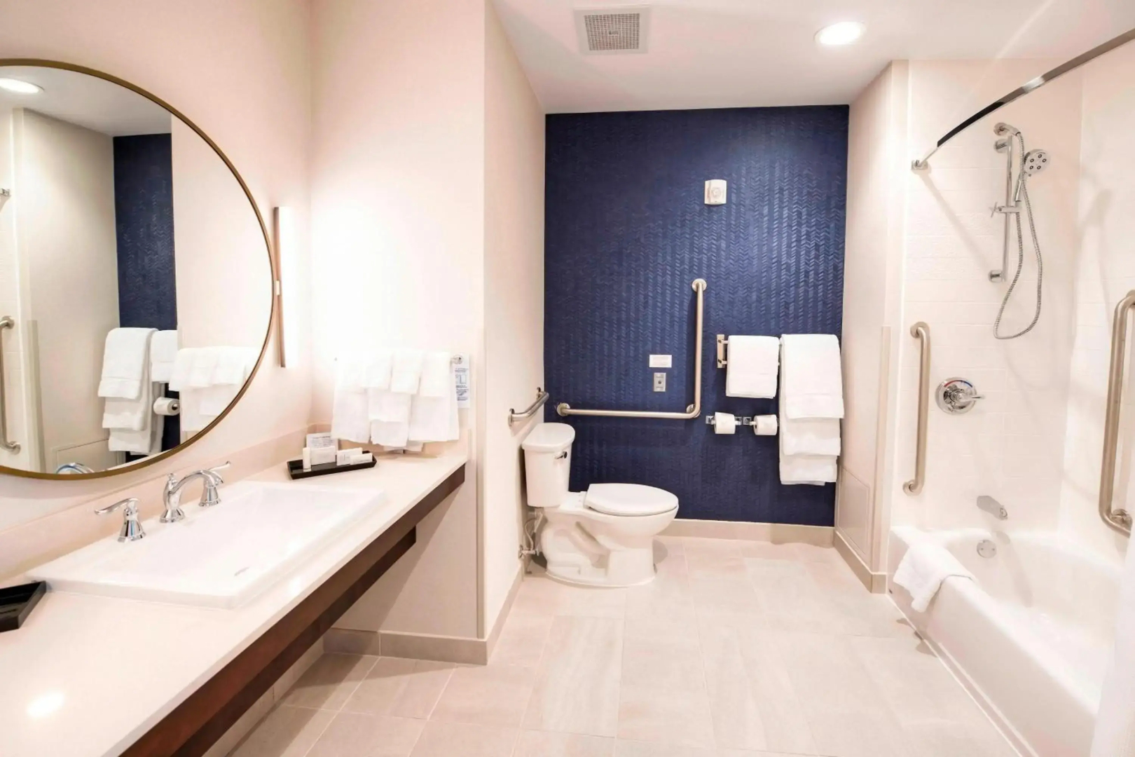 Fairfield Inn & Suites by Marriott Ottawa Airport