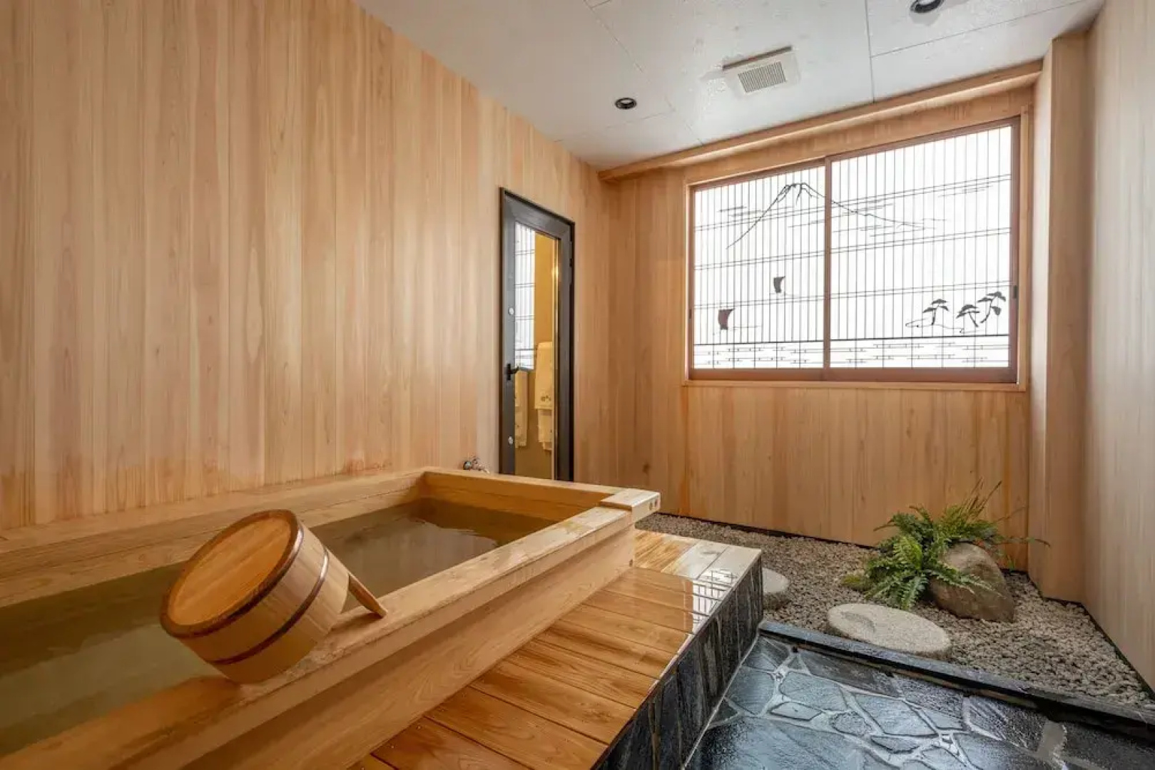 Yumuraonsen Midoriya