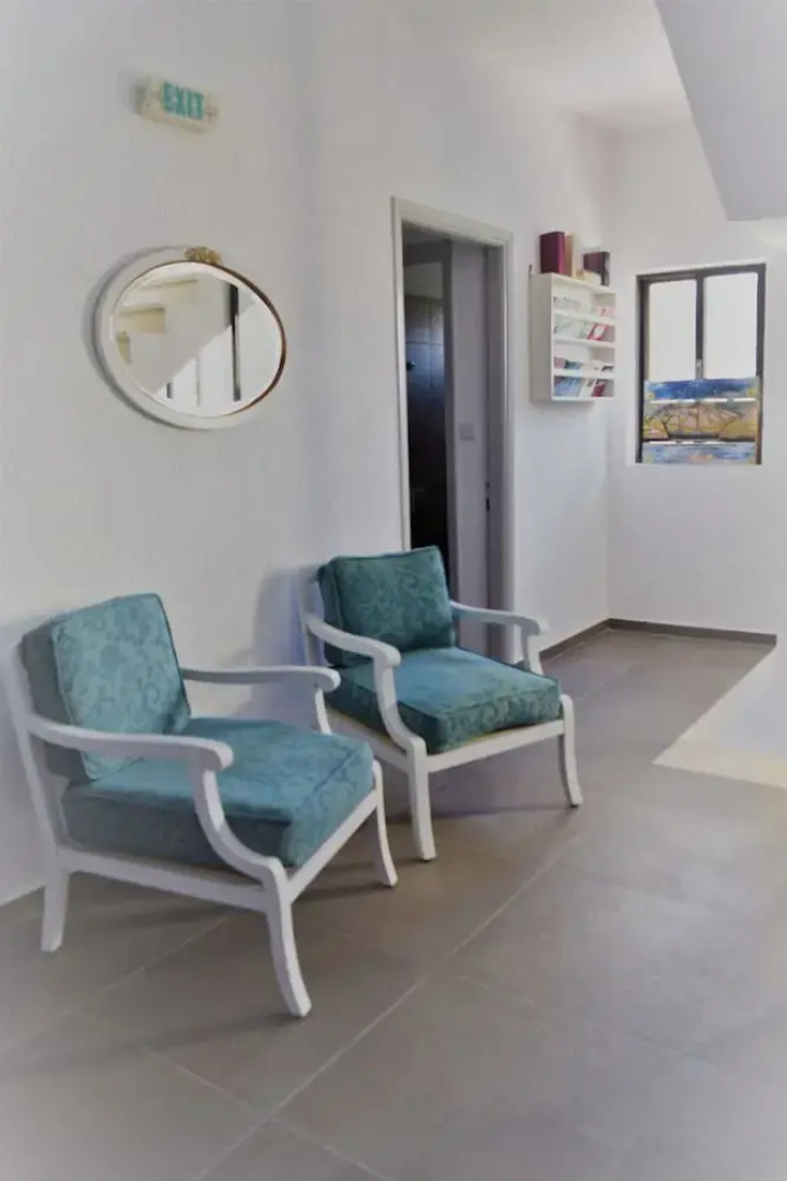 Elounda George Studios