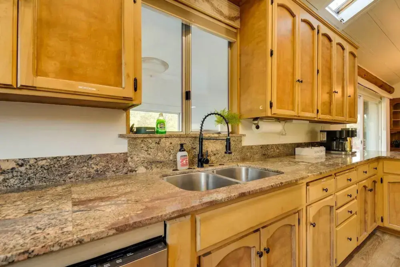 Waterfront Mariposa Vacation Rental w/ Hot Tub