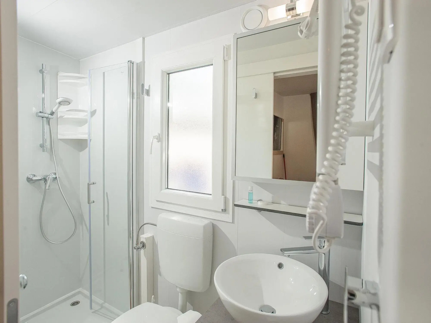 Nice air-conditioned chalet, in a holiday park, 2.5 km. from Hermagor