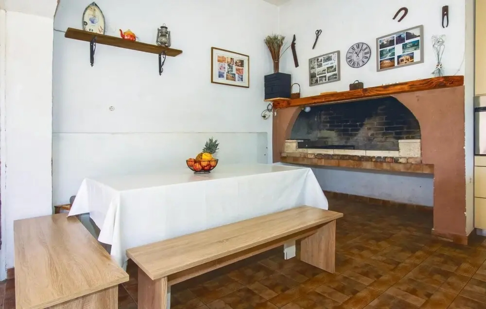 Awesome Home in Okrug Gornji With Sauna, Wifi and 5 Bedrooms