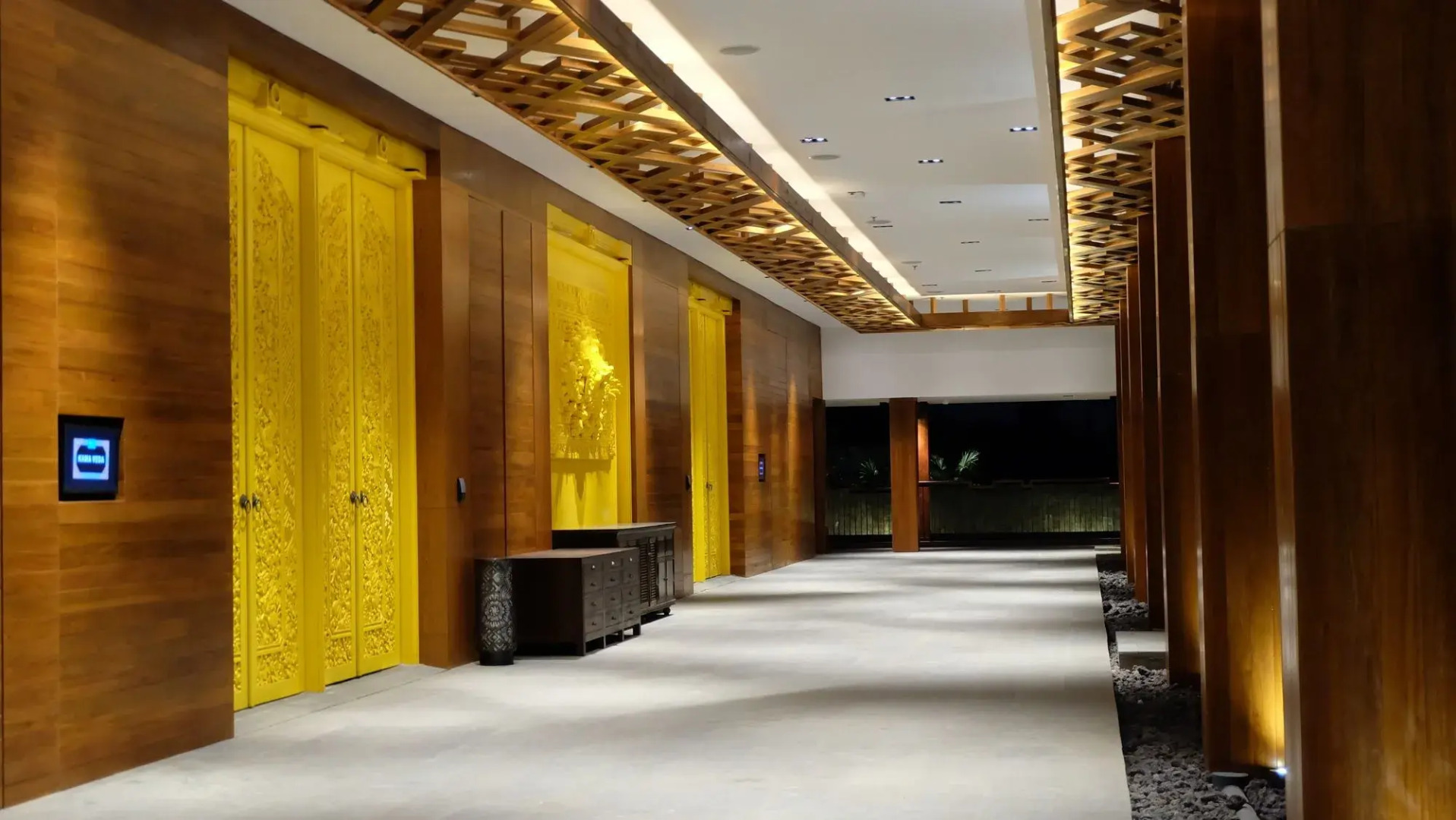 Отель Indigo Bali Seminyak Beach