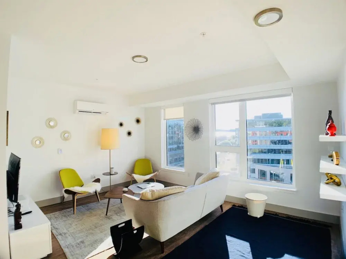 Top Floor with Amazing Views