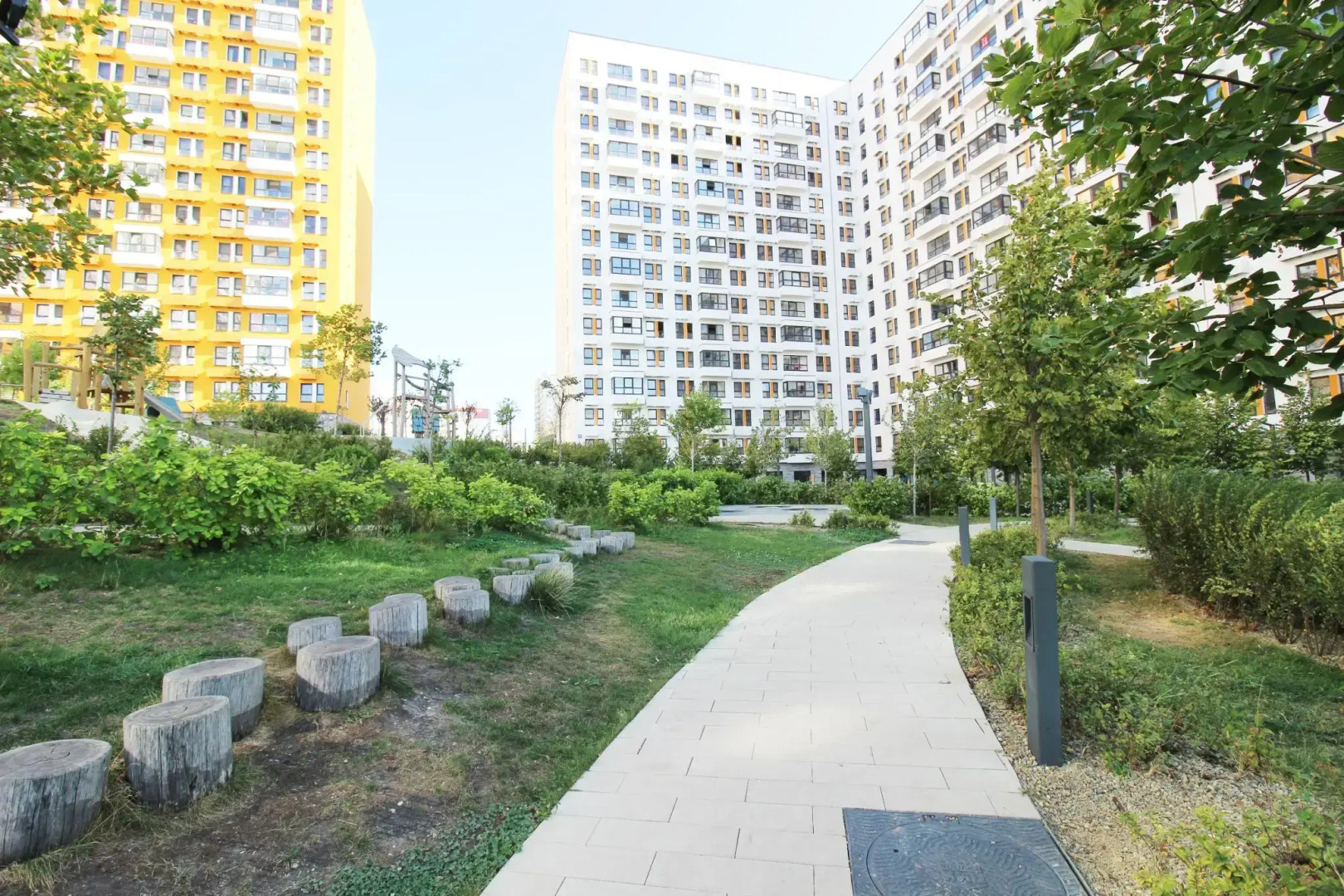 Апартаменты Максимум, пр-т. Дзержинского, д. 240