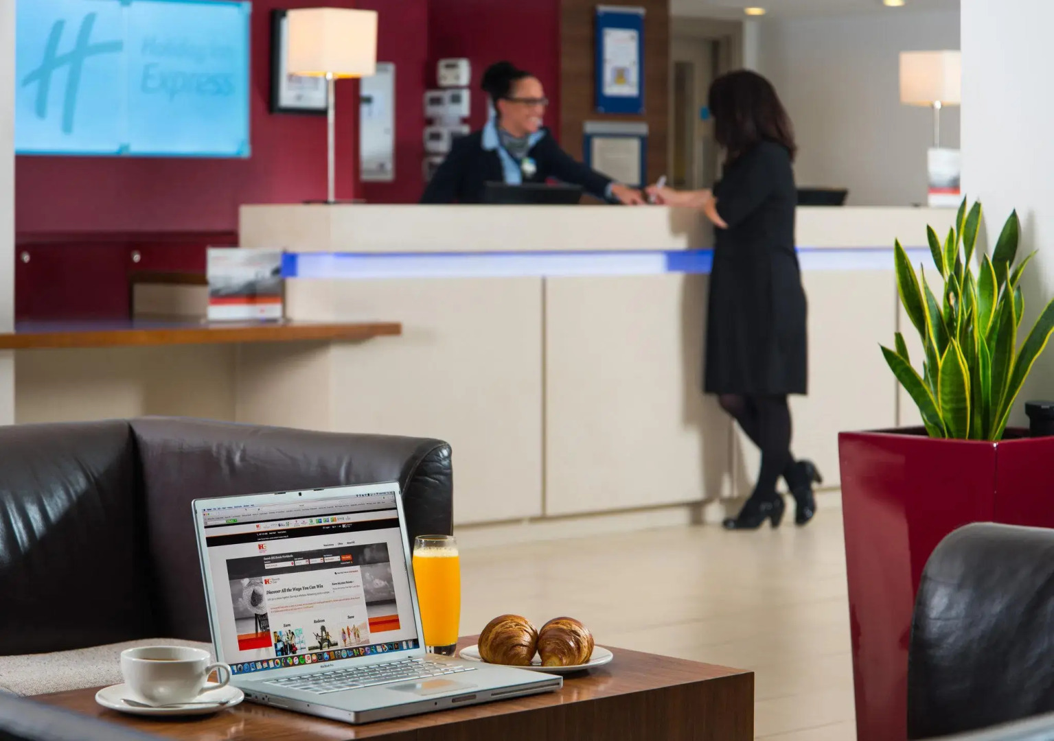 Holiday Inn Express Northampton - South by IHG