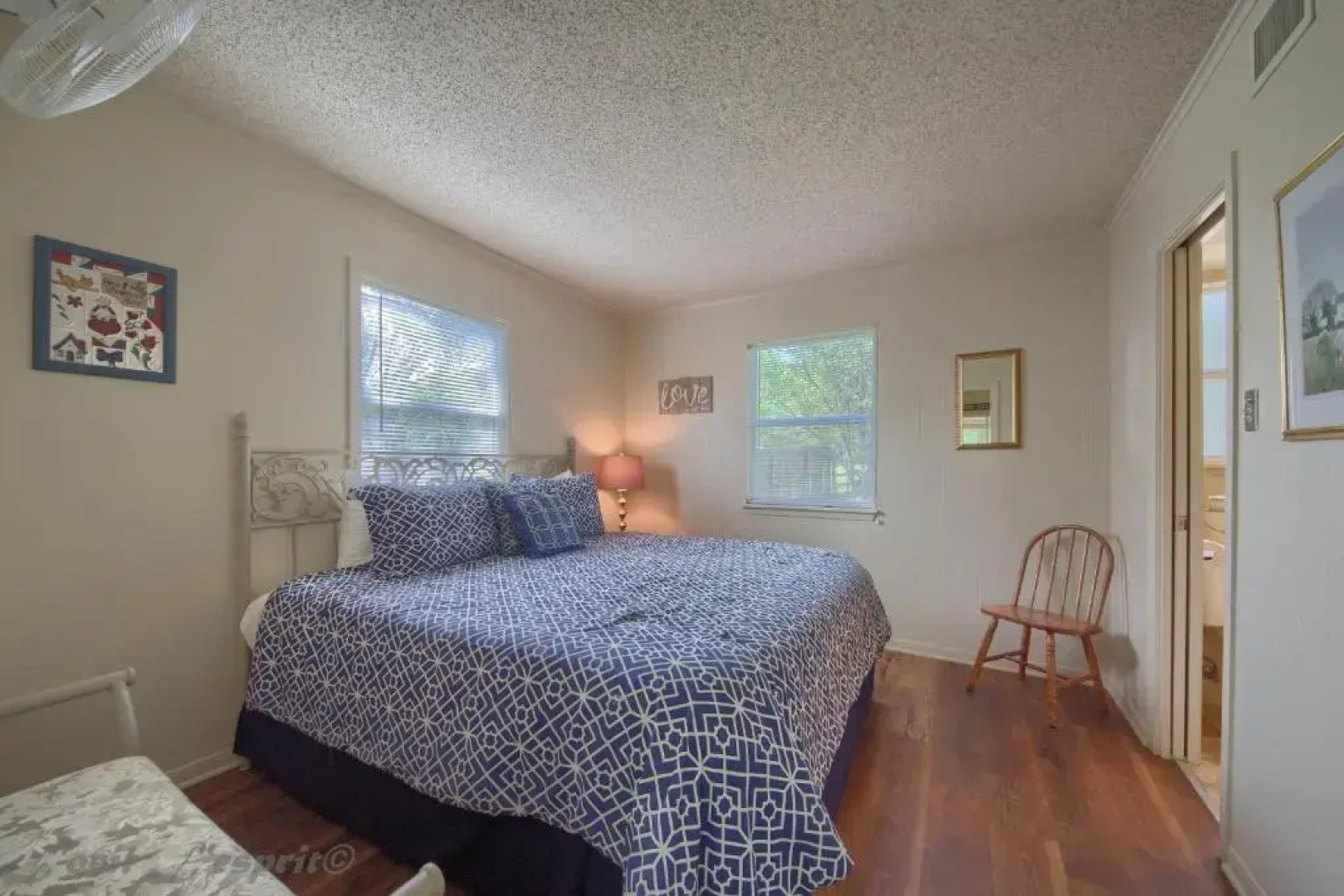 Red Barn Cabin Rr9122rb Home