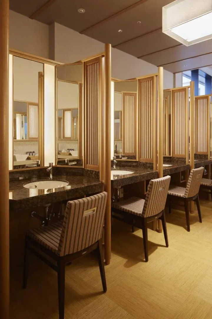 Ryugujo Spa Hotel Mikazuki Fujimitei