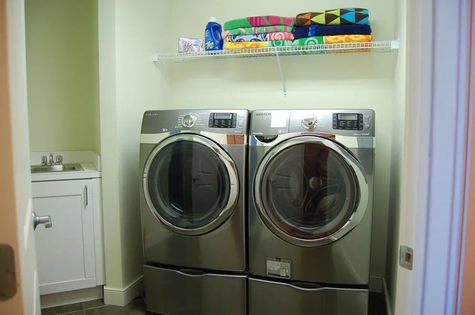 Ocean Vistas 909 3 Bedrooms 3 Bathrooms Condo