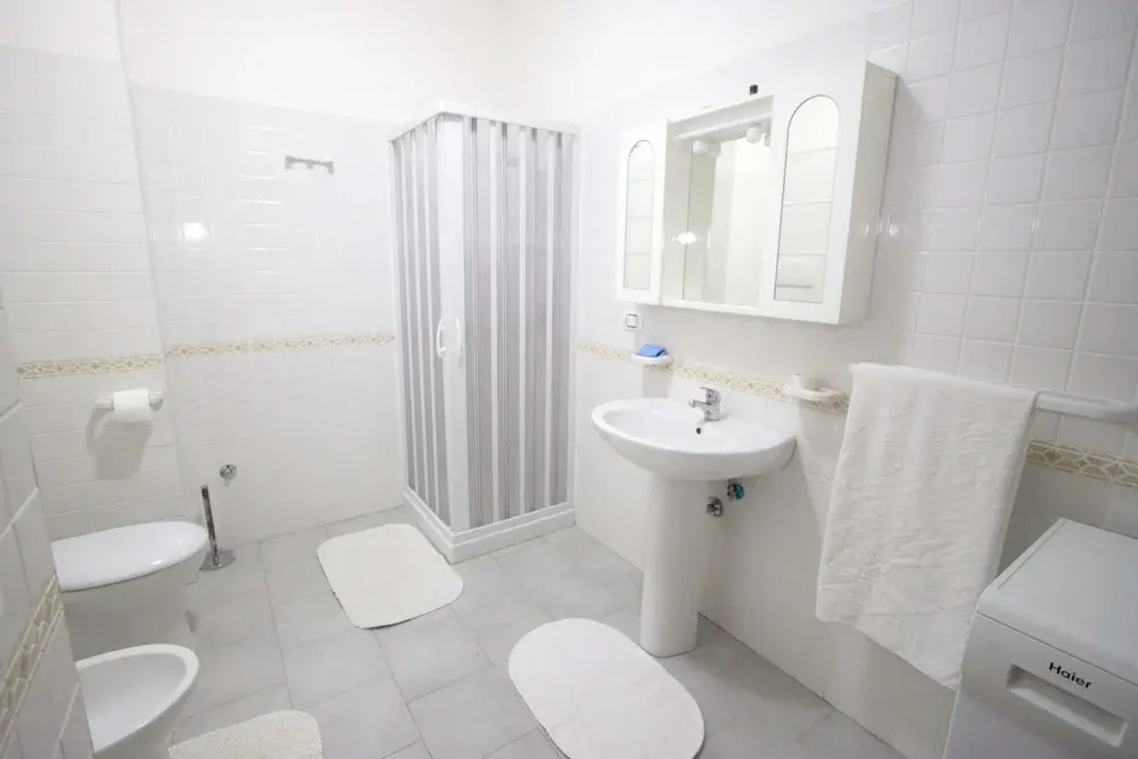 Apartment With one Bedroom in Caulonia Marina, With Wonderful Mountain View, Pool Access, Furnished Balcony - 100 m From the Beach