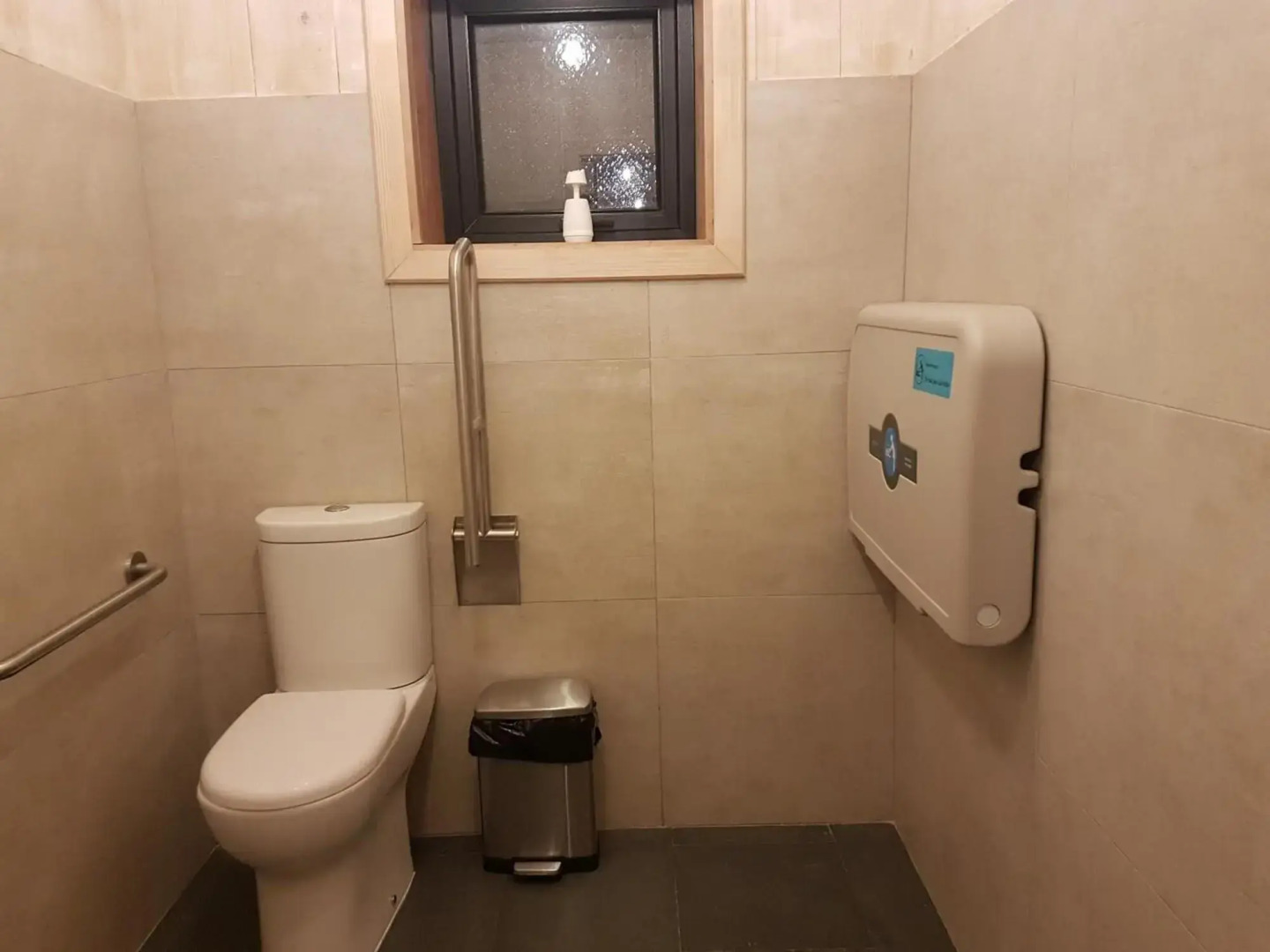 Hotel & Cafe Veliche