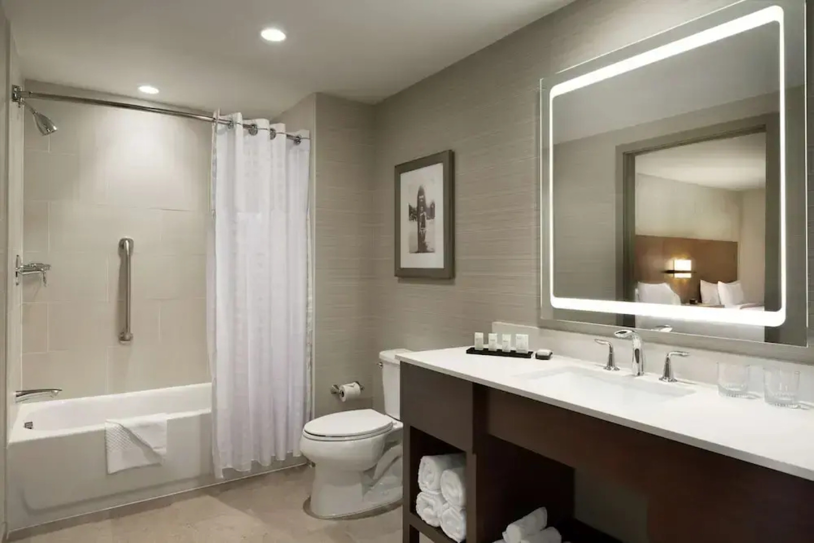 Embassy Suites by Hilton Oahu Kapolei 4.9