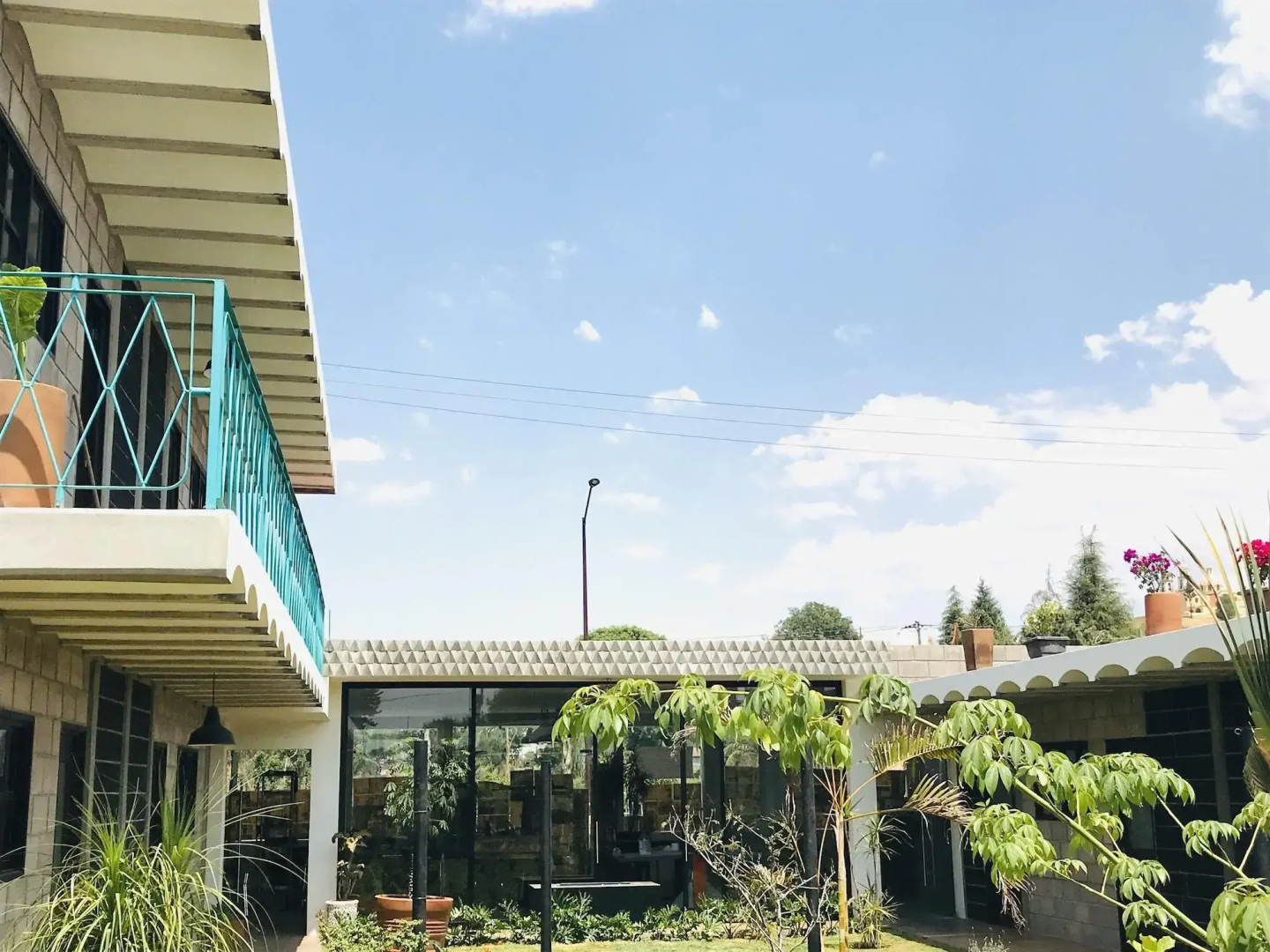 Cálido Cosmos Hotel