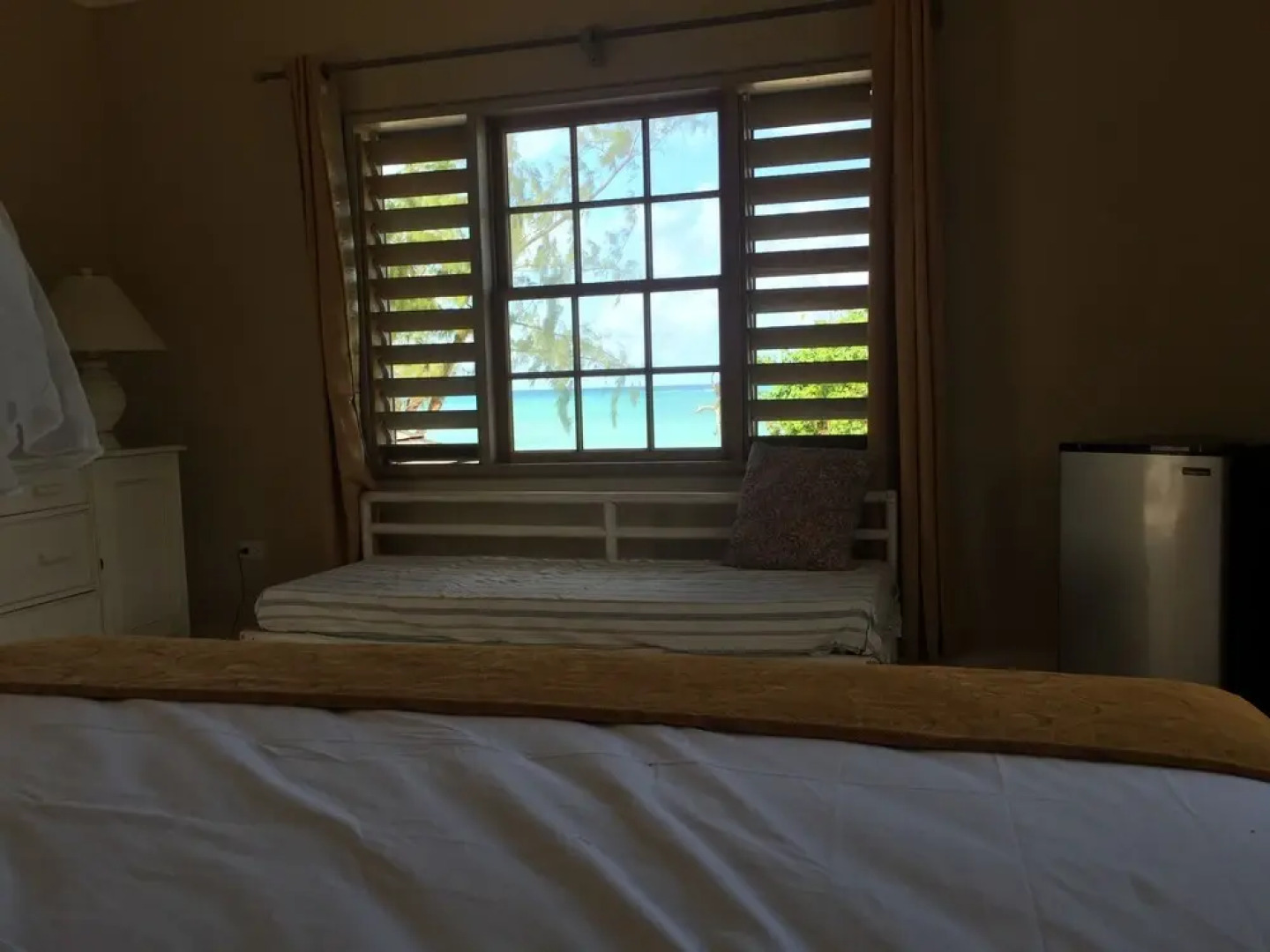 Captain's Cove Beach Resort & Villas