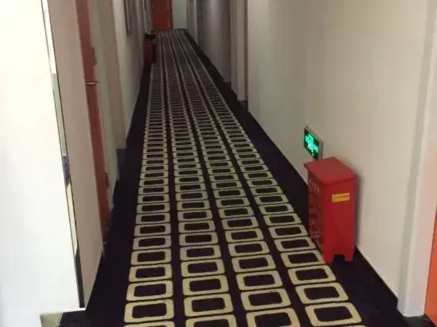 Pod Inn (Shanghai Ruijin Hospital Dapuqiao Metro Station)