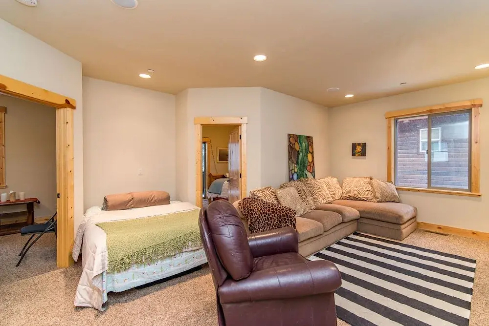 West Shore 7181 Home - 3 Br home by RedAwning