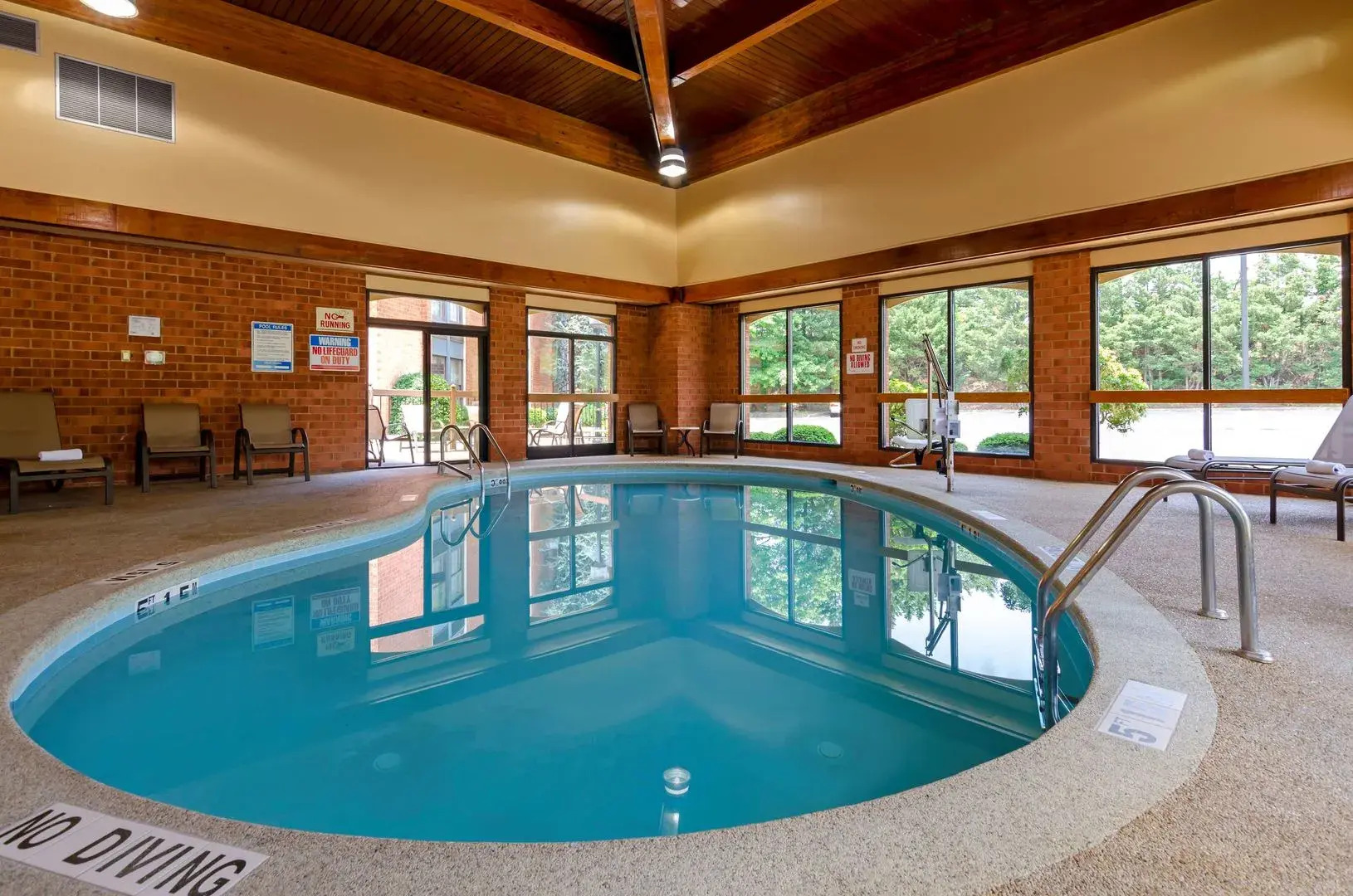 Best Western Staunton Inn