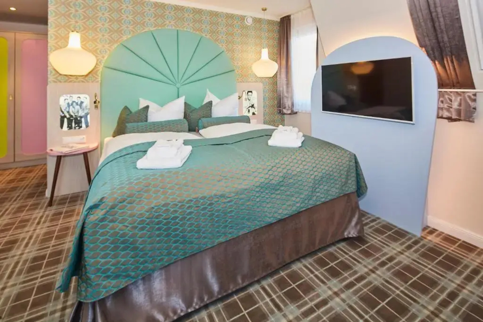 Bernstein Hotel "50`s Seaside Motel"