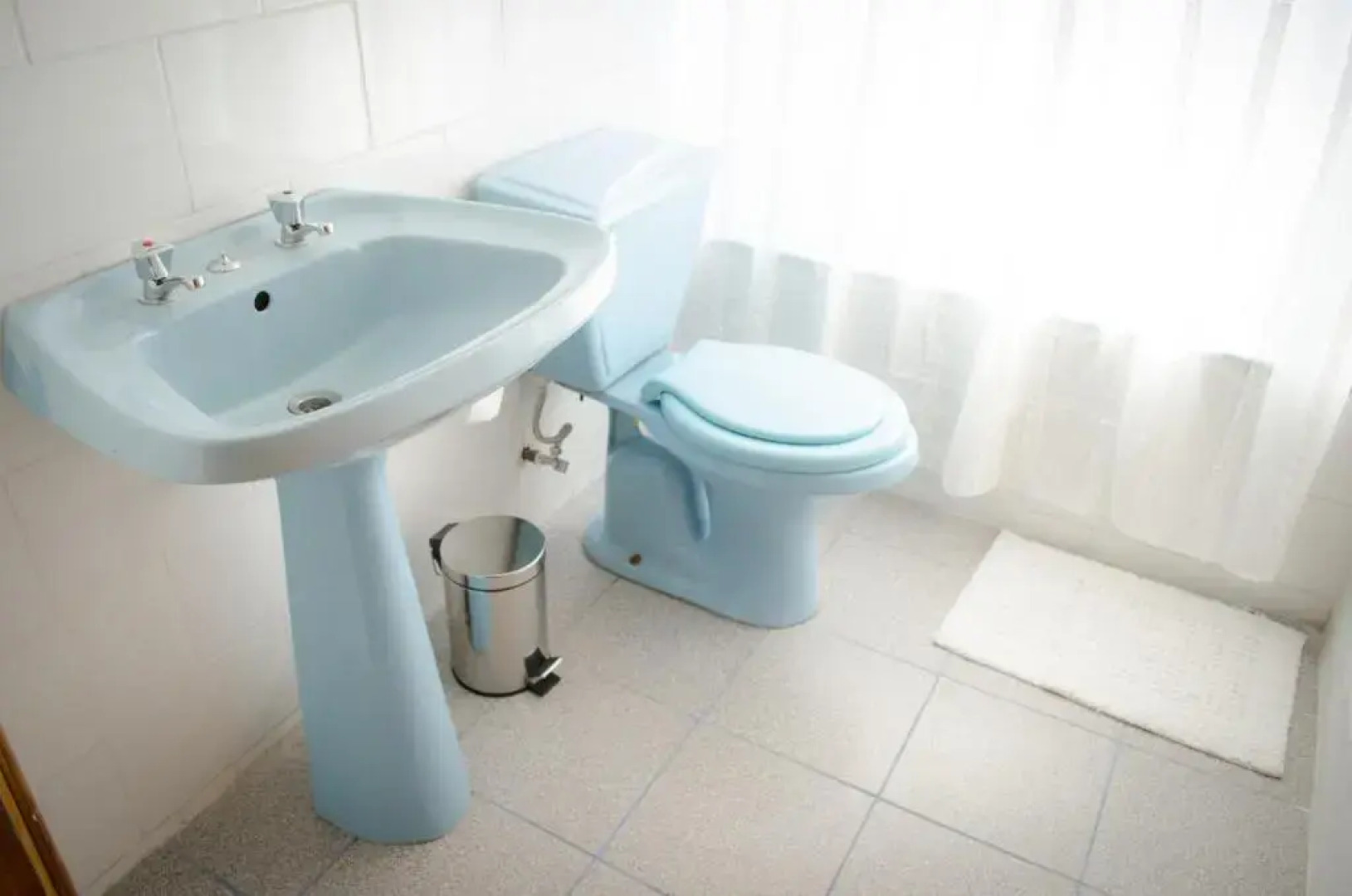 Casa Pehuen, Cabañas