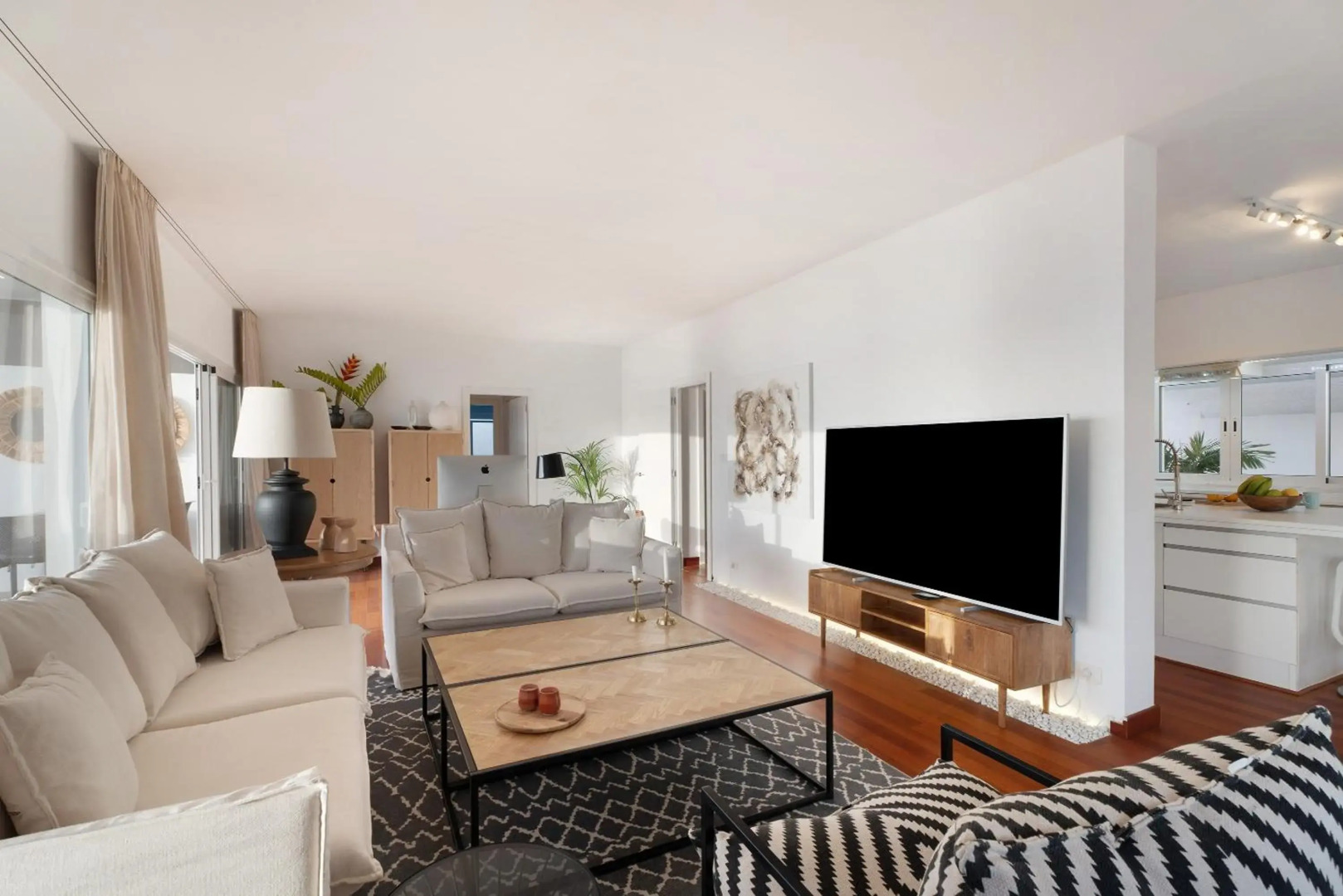 VILLA BAHIA DE MICHEL, Piscina climatizable, Free Wifi, BBQ