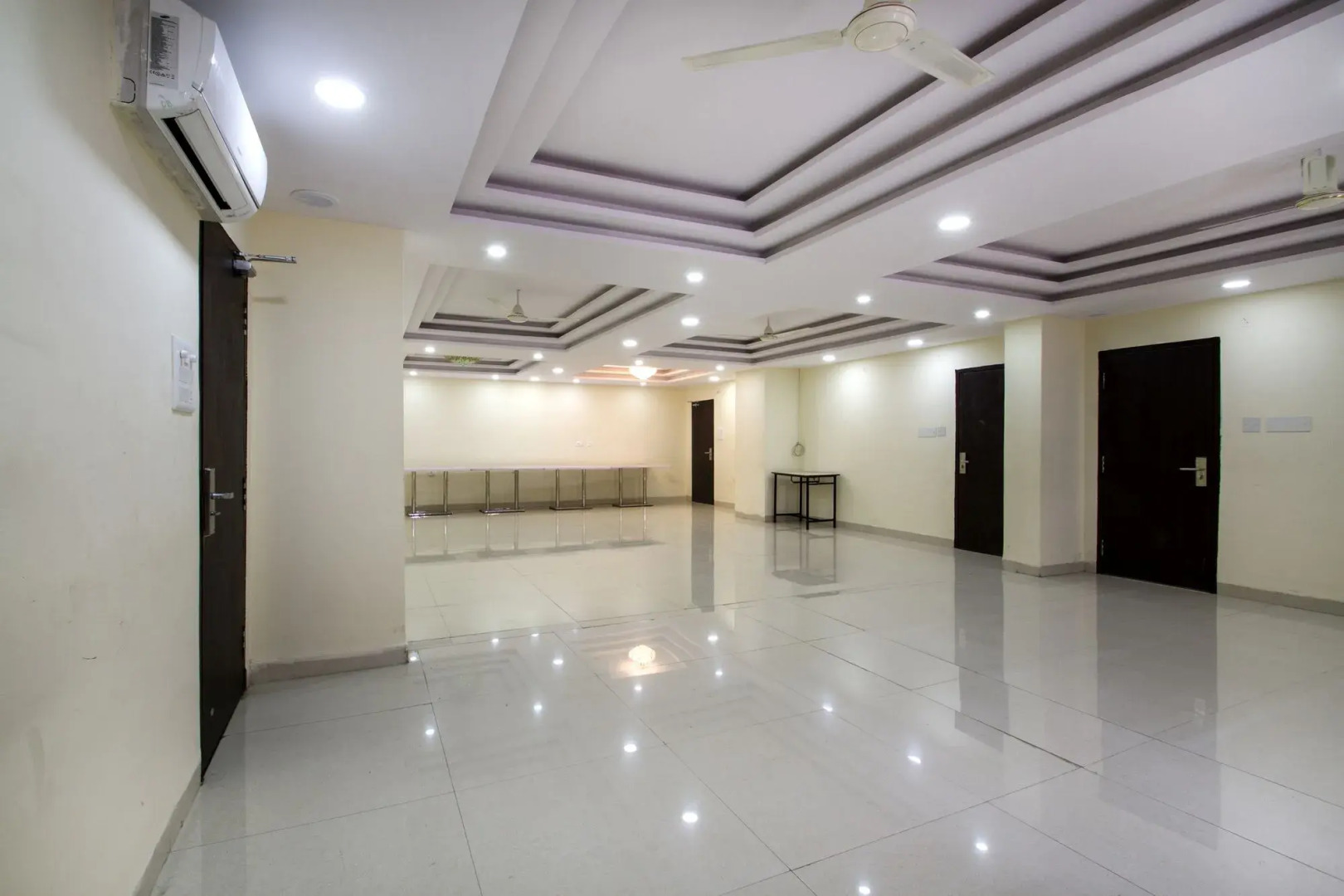 Collection O 3169 Hotel Lotus Grand