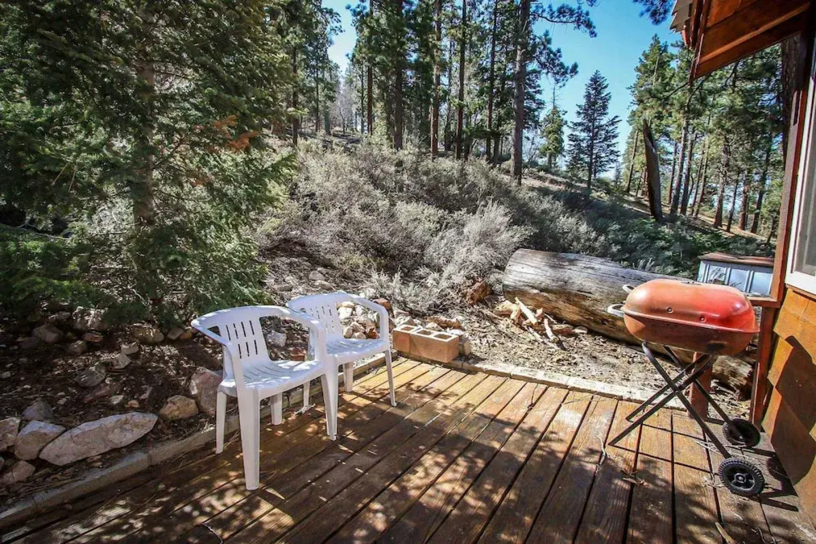 Cabin Idle Ours 933 by RedAwning