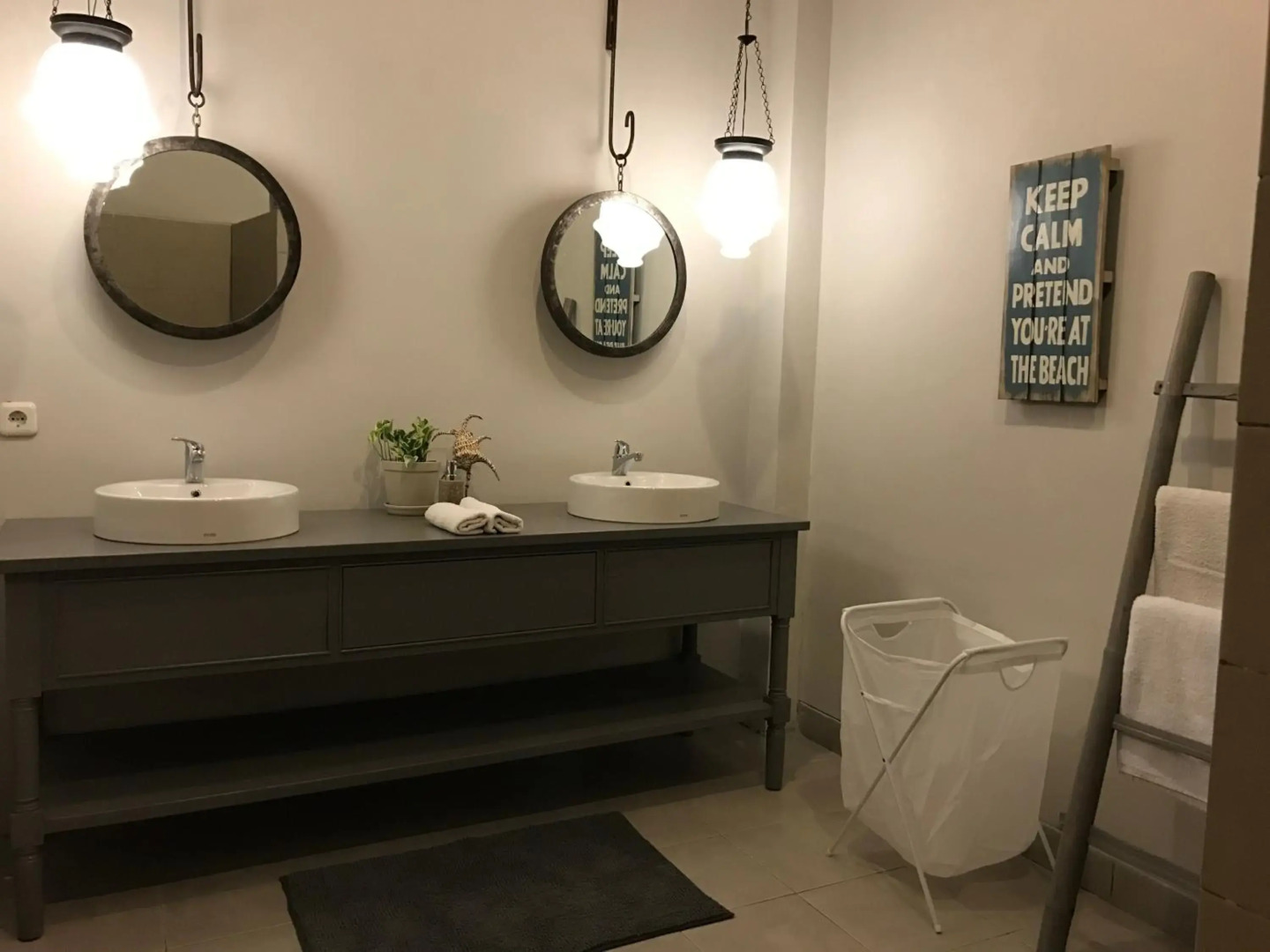 Seabirds Bed and Breakfast