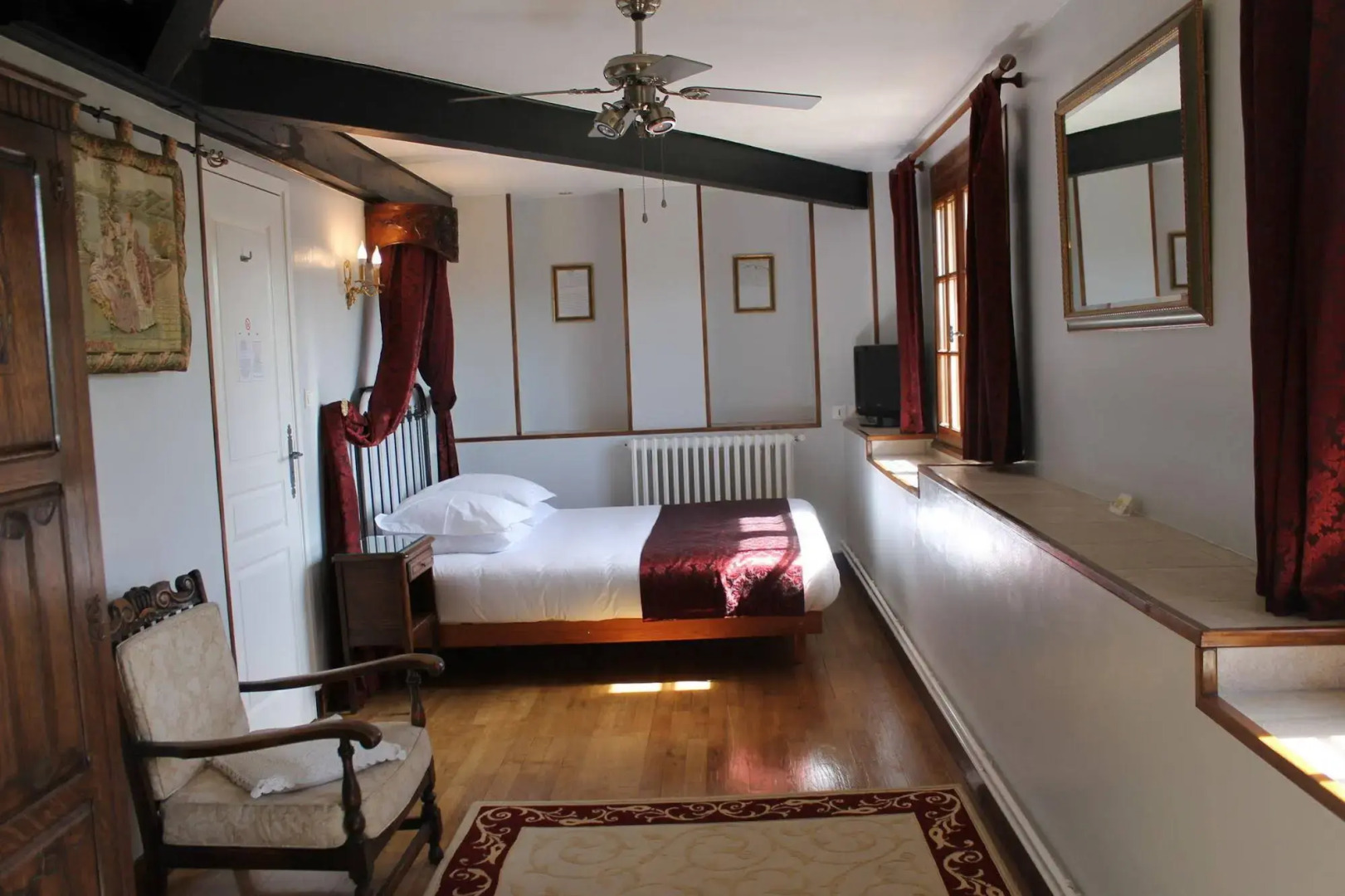 Manoir XV Domaine de Peyrafort