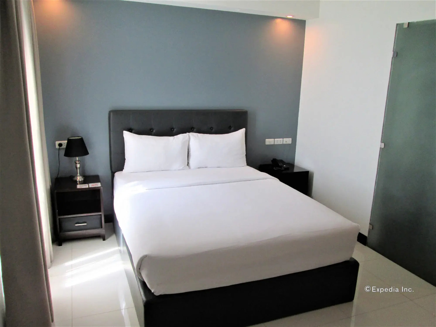 Upperhouse Hotel Formerly Pacifico Boutique by Hiverooms