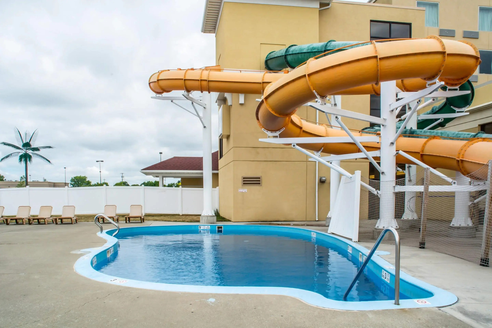 Quality Inn & Suites Palm Island Indoor Waterpark