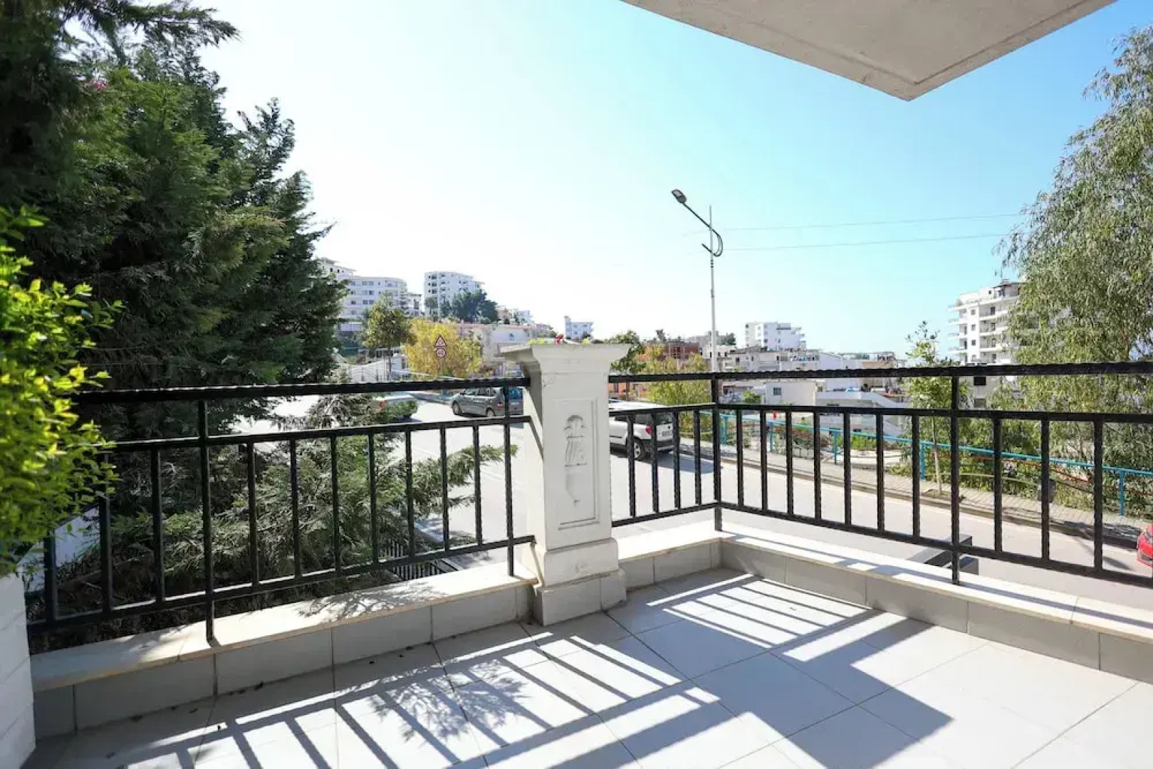 Apartments Flower Residence