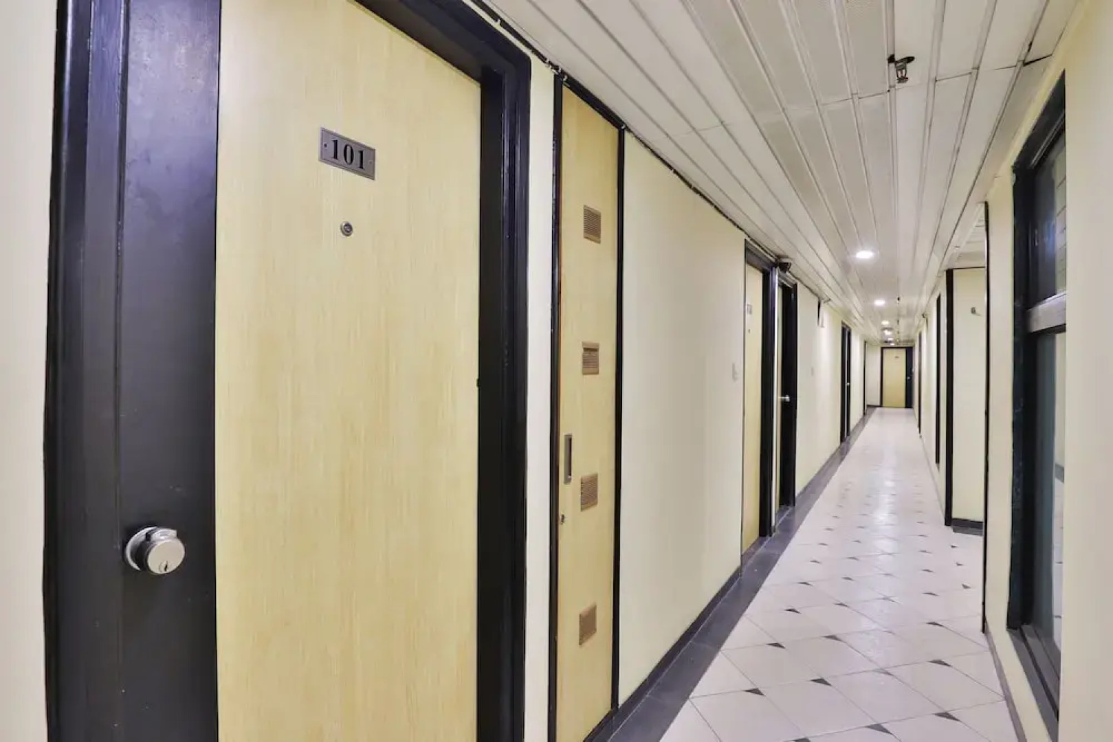 OYO 3975 Golden Star Country club