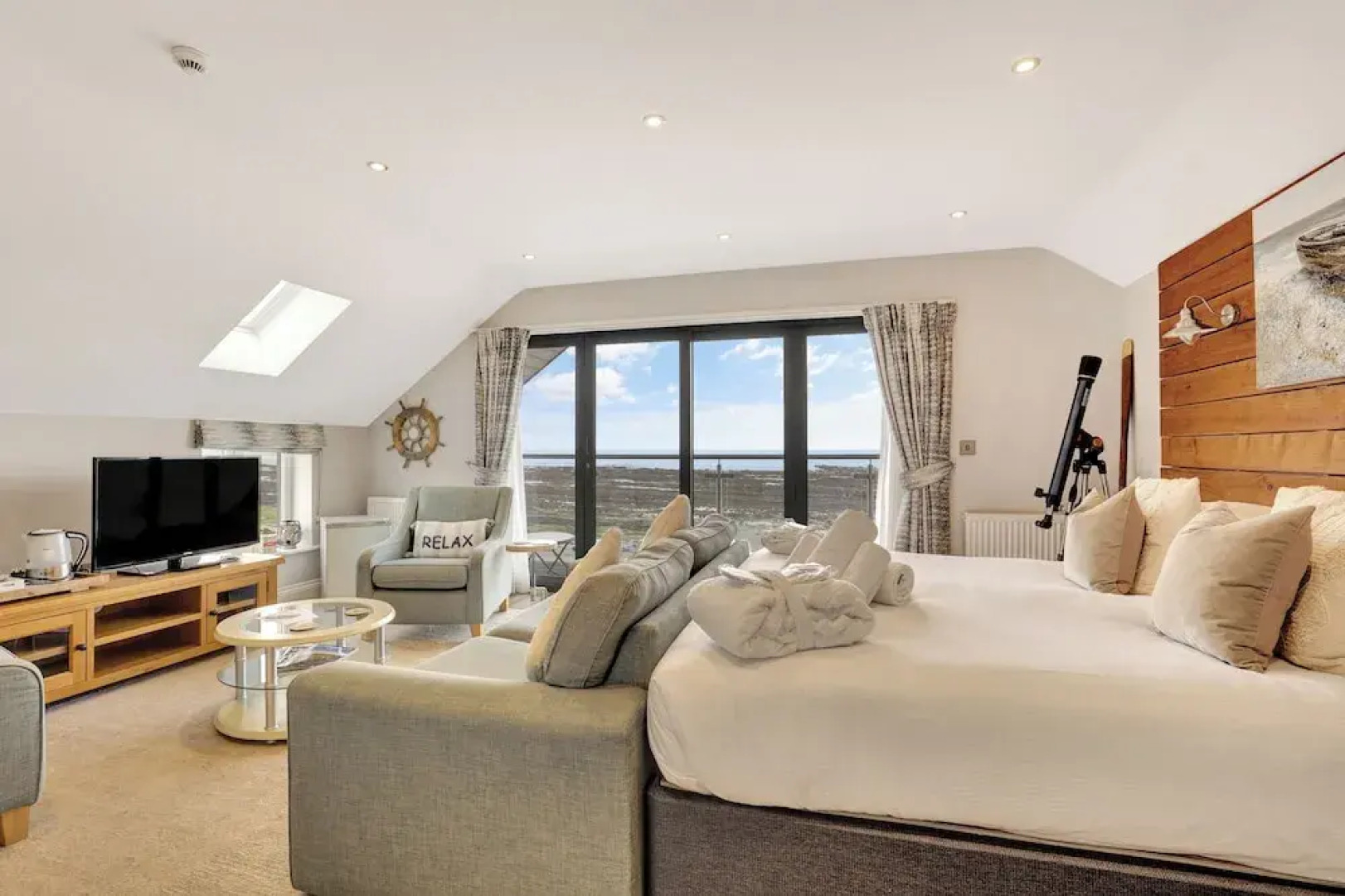 Captain's Cove - North East Escapes